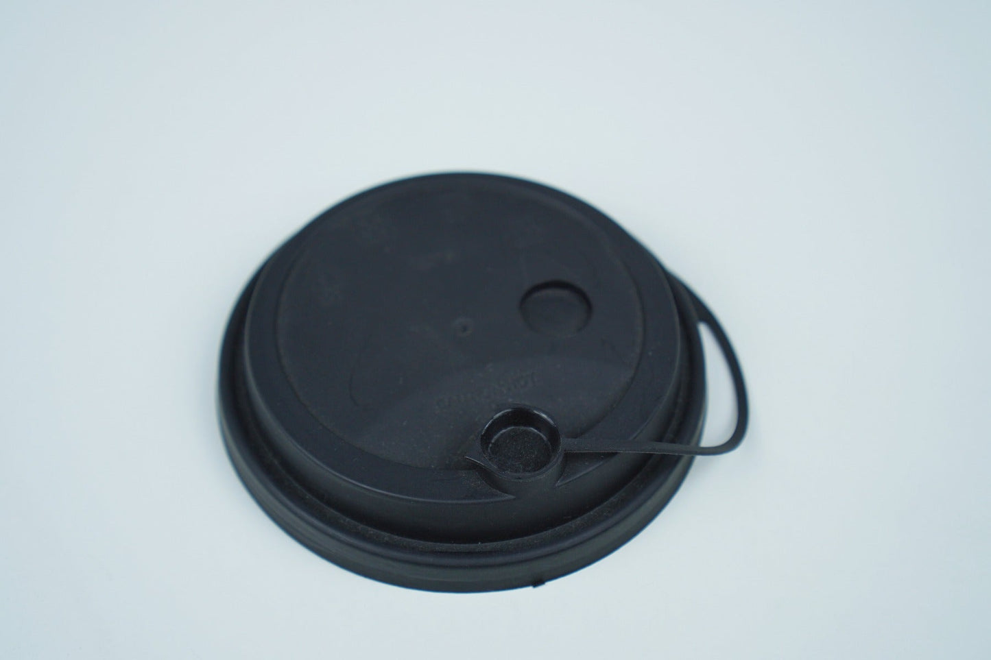 90 PP Black Injection Lid/Attached Stopper-1.000pieces/case